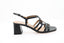 sandales Albano noires à talon moyen carré avec bride élégante
chaussures Albano noires à bout carré et boucle argentée
vue latérale des sandales Albano noires en matière synthétique haut de gamme
détail de la fermeture boucle rectangulaire argentée des sandales Albano