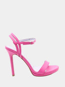 sandales Albano fuchsia à talon haut avec bride cheville argentée
chaussures Albano en textile lisse fuchsia avec bout ouvert
vue latérale des sandales Albano rose fuchsia à talon de 12 cm
détail de la bride boucle argentée sur les sandales Albano fuchsia