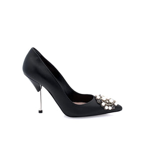 ALEXANDER MCQUEEN® - Escarpins à bout pointu en cuir avec ornés de perles - Noir