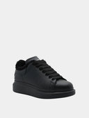 Larry Oversized Sneakers - Black