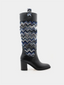 bottes longues Missoni Sophic Boot chevron bleu noir avec talon carré, bottes Missoni à motif chevron blanc noir violet bleu, bottes Missoni Sophic Boot à talon carré et tirette, bottes Missoni en textile et cuir lisse avec motif chevron

