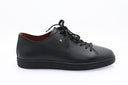 Classic Sneakers - Black